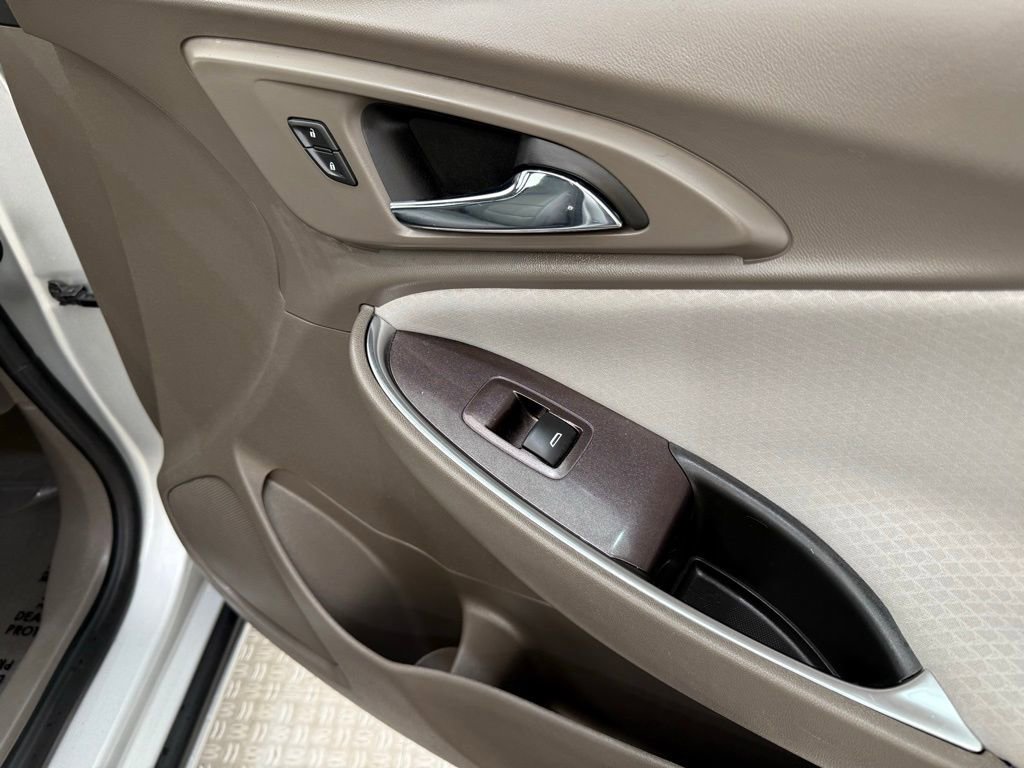 Used 2020 Chevrolet Malibu LT w/ Fleet LT Safety Plus Package image 20