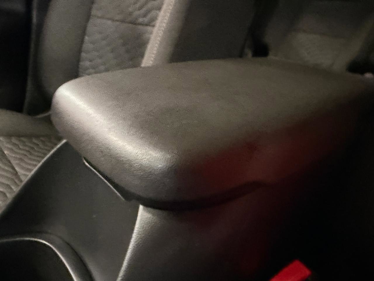 Used 2020 Chevrolet Equinox LT FWD image 45