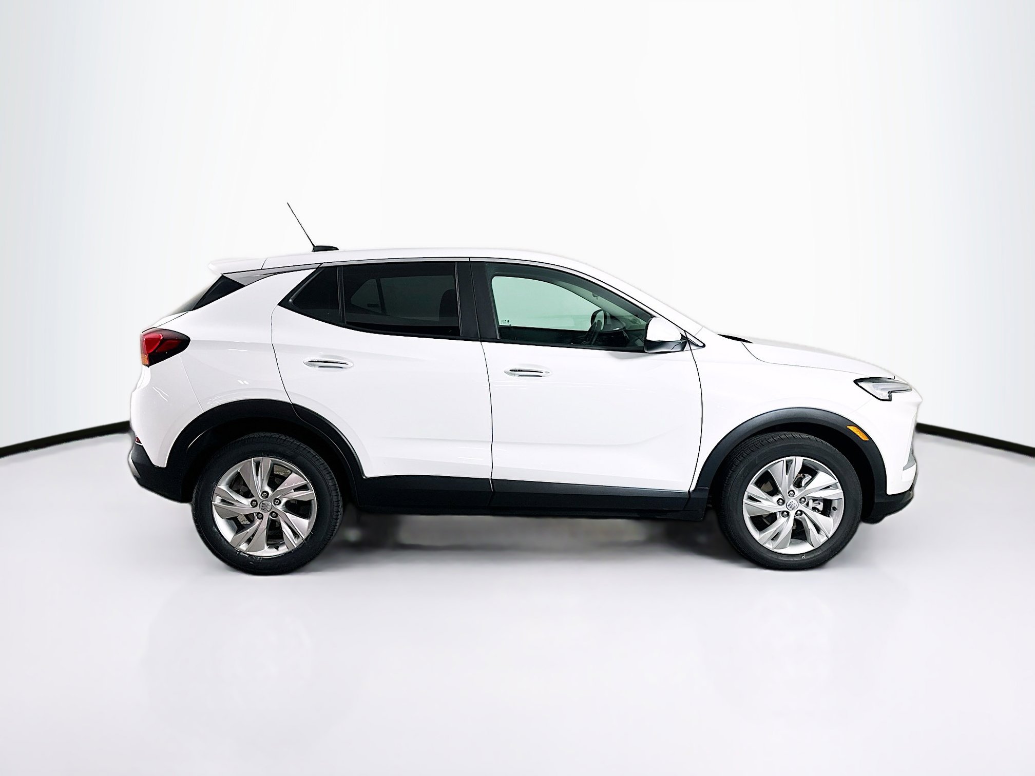 Used 2025 Buick Encore GX Preferred FWD image 10