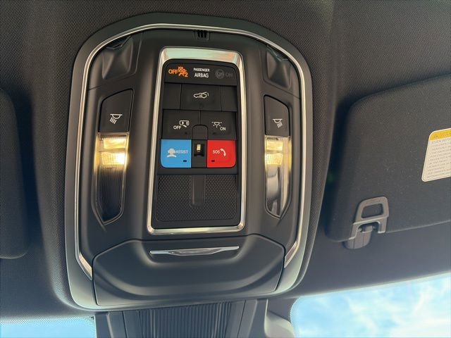 Used 2024 Dodge Charger R/T w/ Plus Group image 22