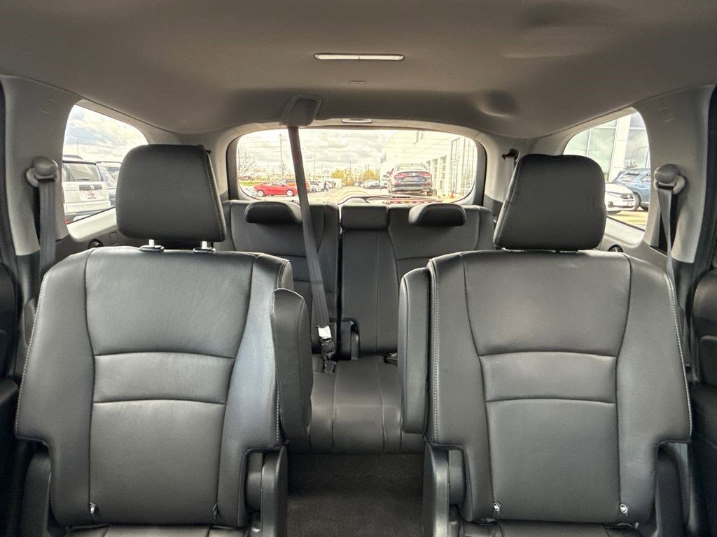 Certified 2022 Honda Pilot Touring image 22