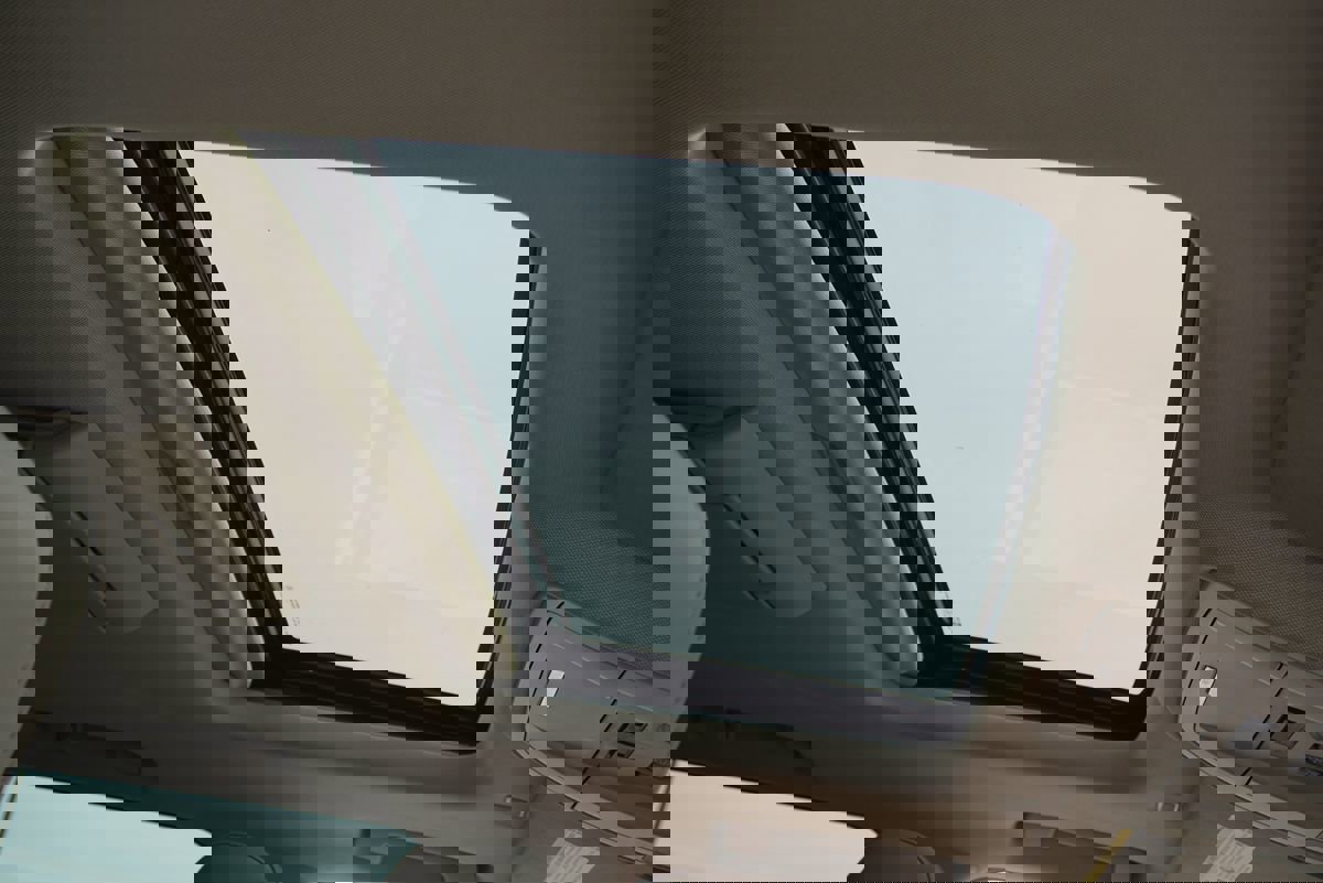 Used 2017 GMC Yukon SLT w/ Open Road Package image 18