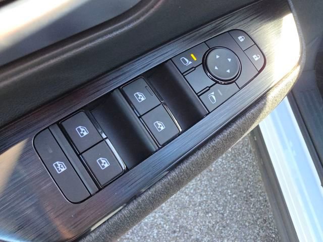 New 2026 Nissan Kicks SV w/ SV Premium Package image 15