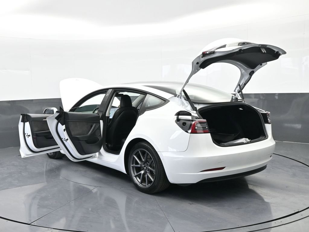 Used 2021 Tesla Model 3 Standard Range Plus image 74
