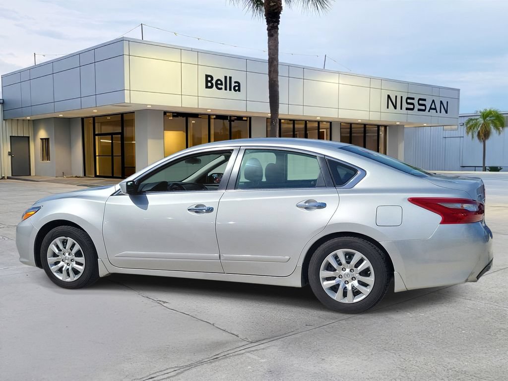 Used 2018 Nissan Altima 2.5 S w/ S Convenience Package FWD image 3