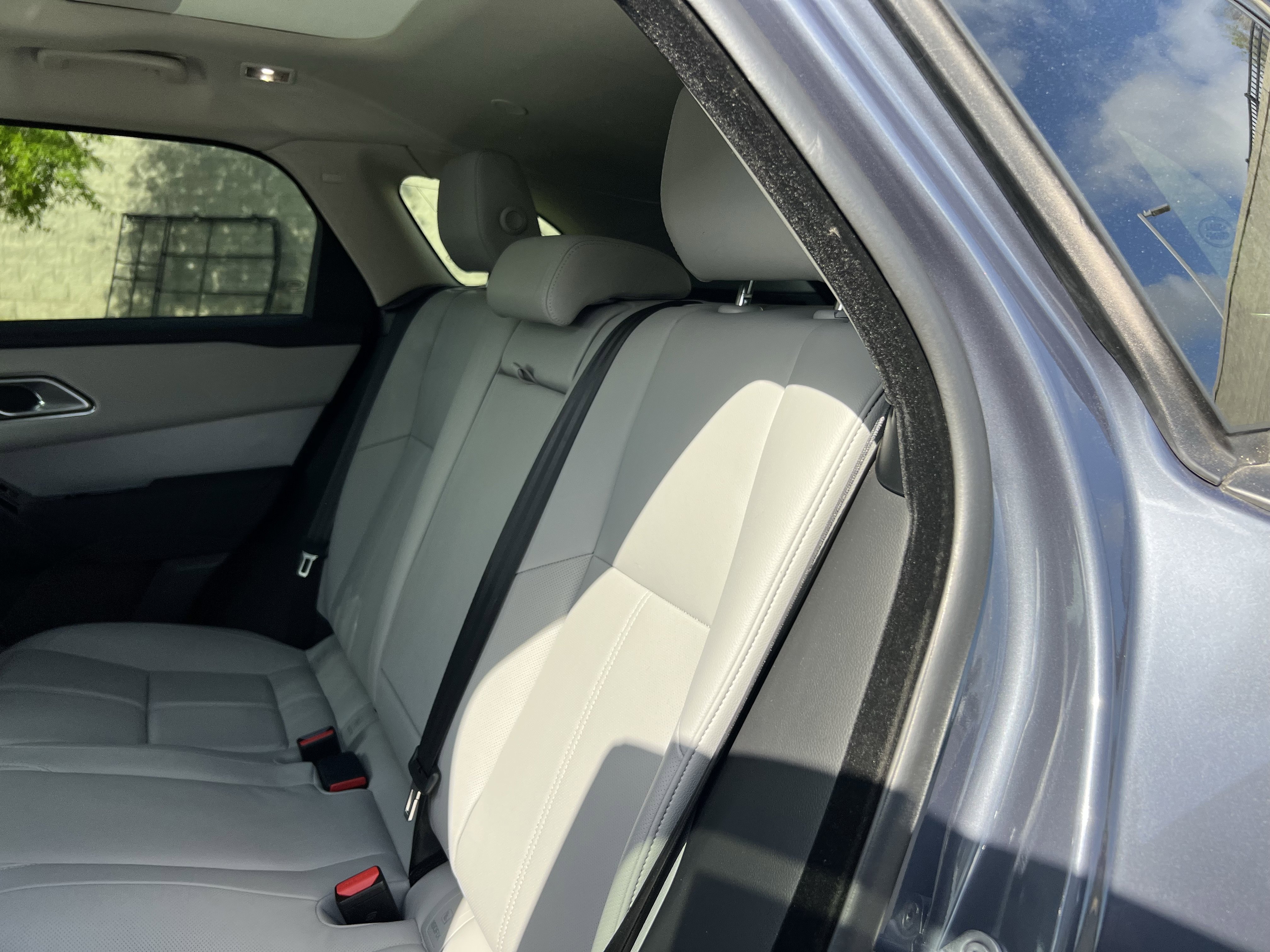 Certified 2025 Land Rover Range Rover Velar S image 33