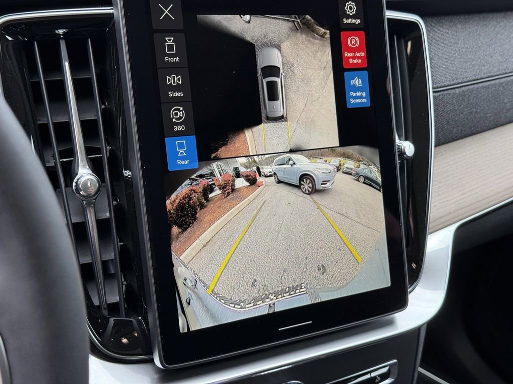 New 2026 Volvo XC90 B6 Plus w/ Protection Package Premier image 20