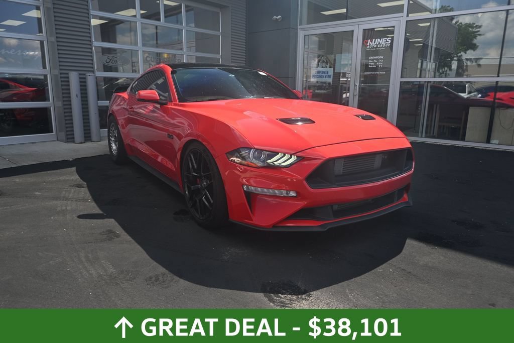 Used 2019 Ford Mustang GT Premium w/ Equipment Group 401A RWD image 25