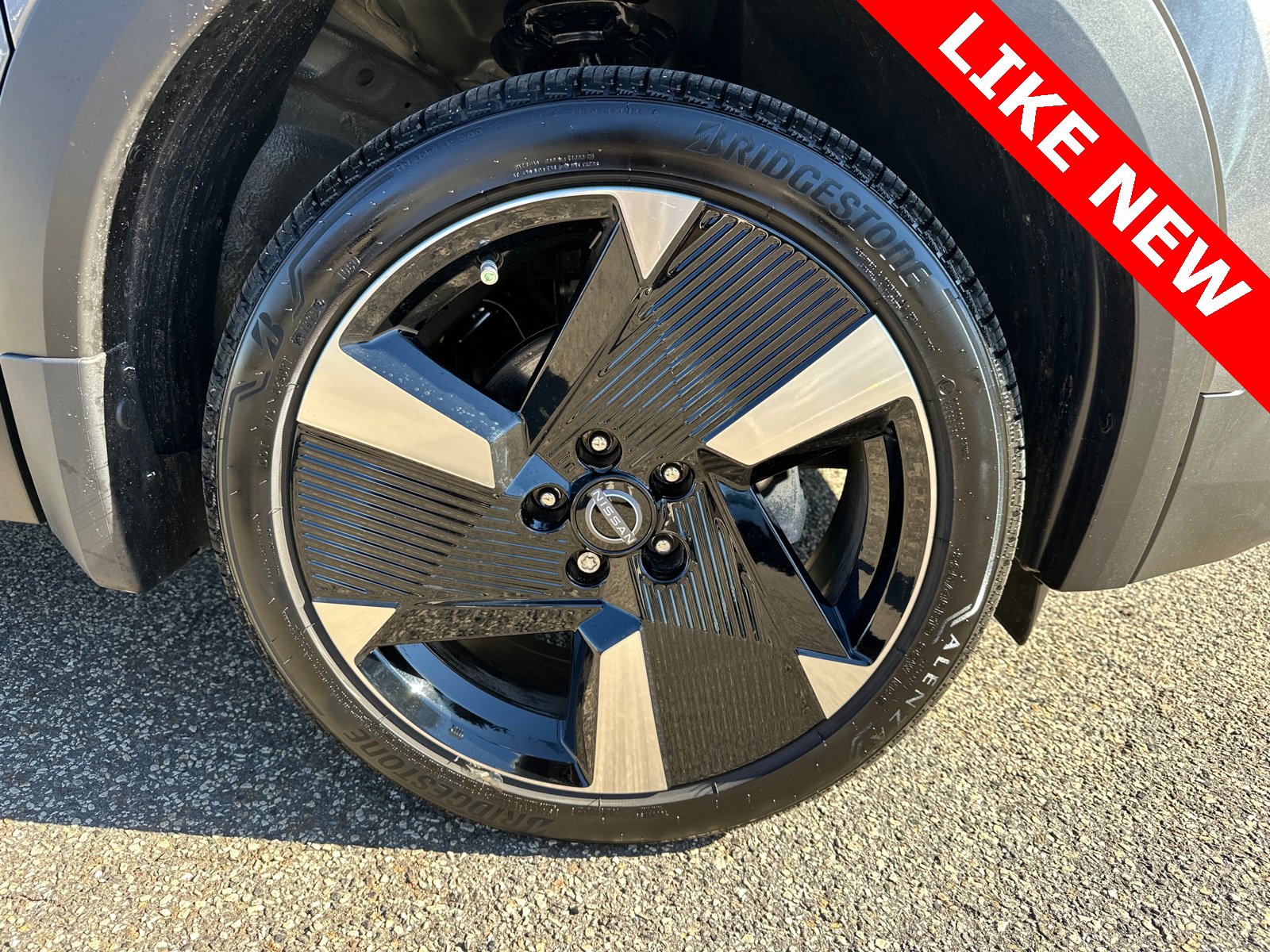 Certified 2025 Nissan Kicks SR image 12