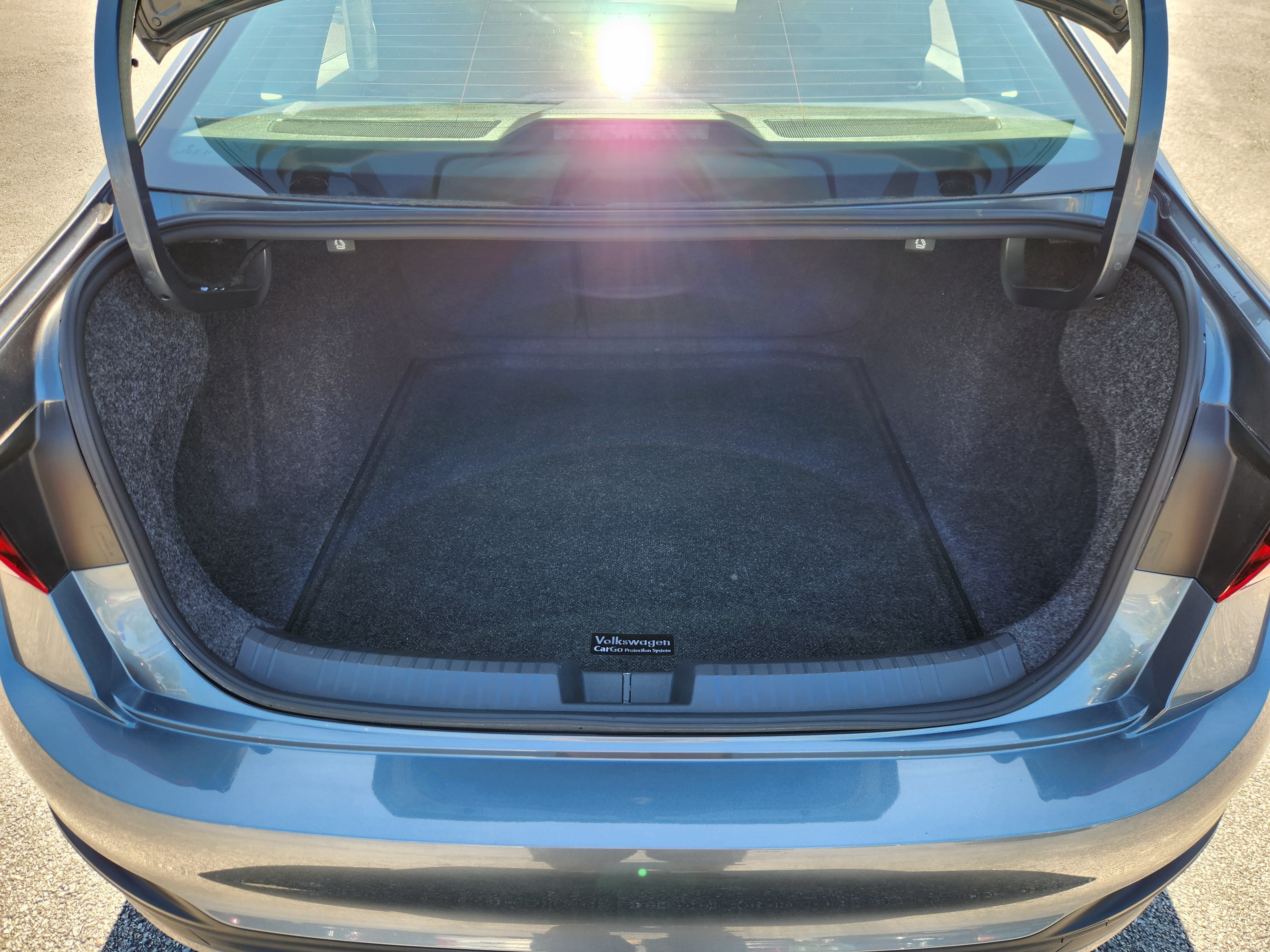 Certified 2023 Volkswagen Jetta S FWD image 18