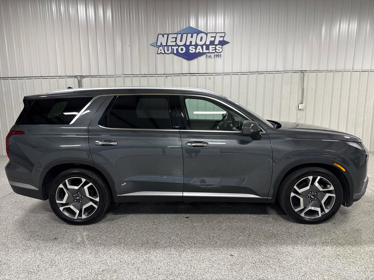 Used 2023 Hyundai Palisade SEL w/ Premium Package image 1