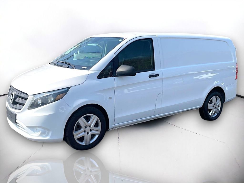 Used 2017 Mercedes-Benz Metris image 2
