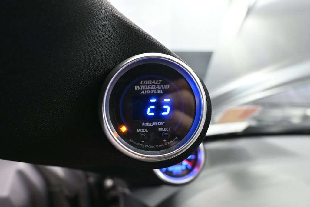 Used 2016 Dodge Challenger SRT Hellcat RWD image 24