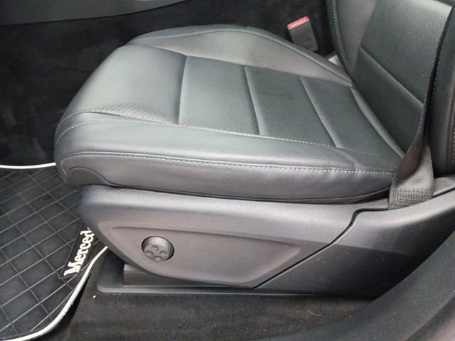 Used 2024 Mercedes-Benz GLE 350 4MATIC w/ AMG Line Exterior image 38