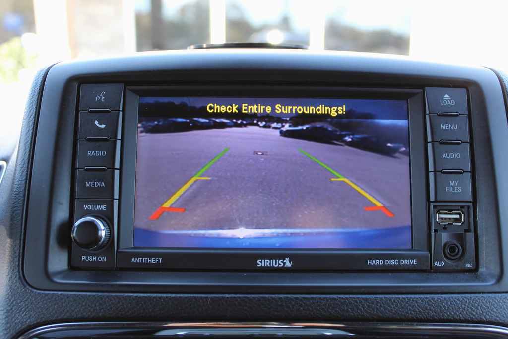 Used 2019 Dodge Grand Caravan SXT image 18