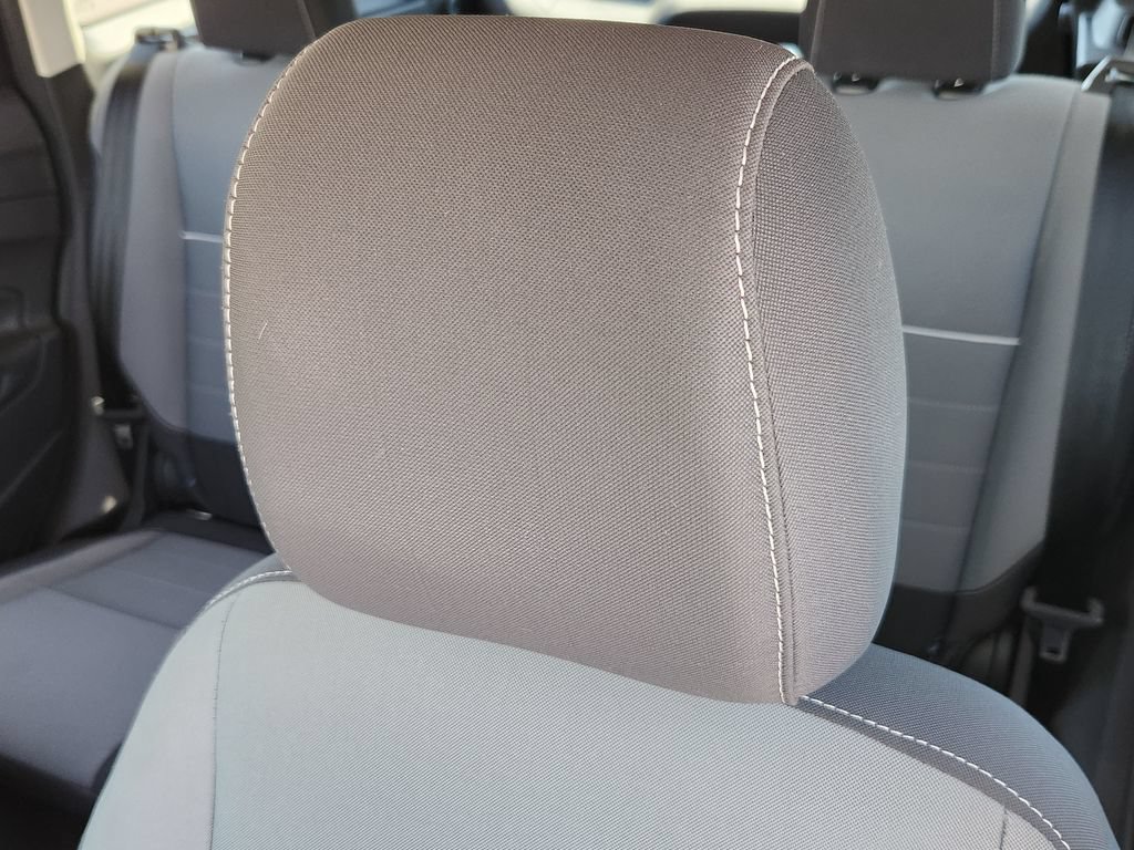 Used 2015 Ford Escape SE AWD/4WD image 6