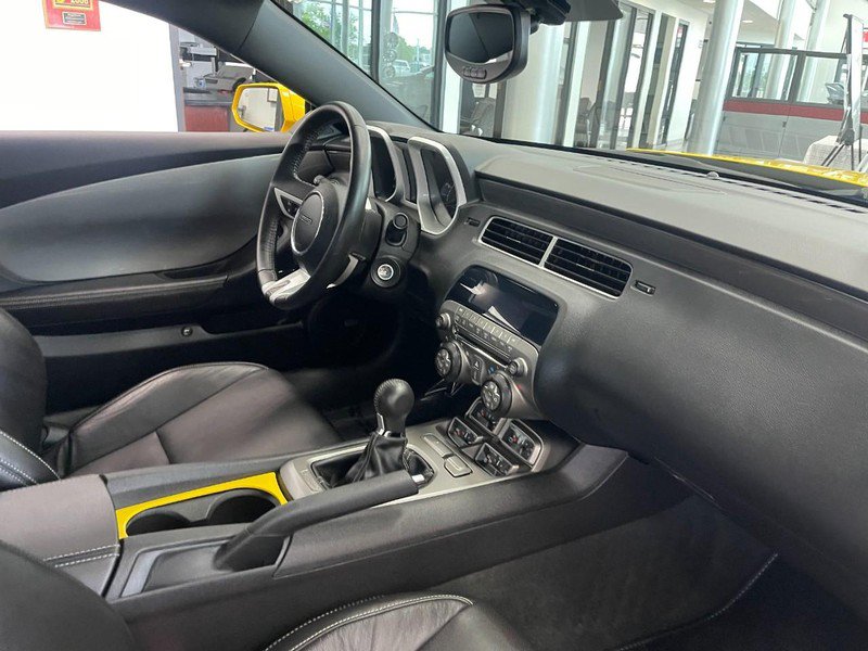Used 2010 Chevrolet Camaro SS w/ LPO, Ground Effects Package RWD image 9