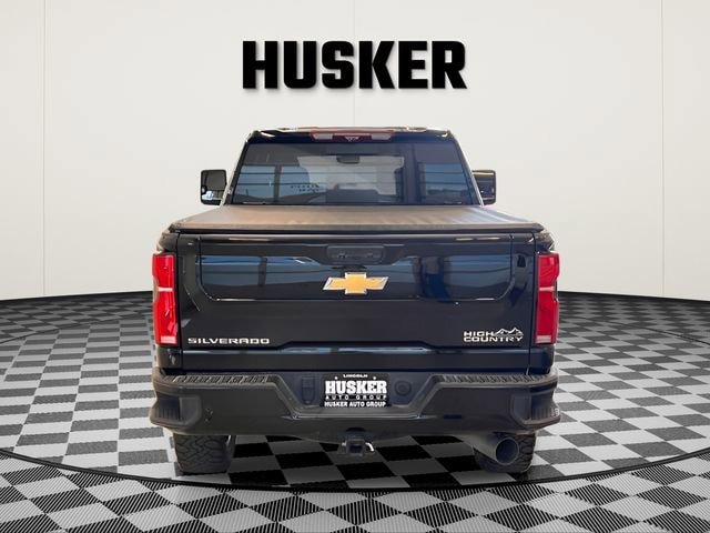 Used 2024 Chevrolet Silverado 2500 High Country w/ High Country Premium Package AWD/4WD image 5