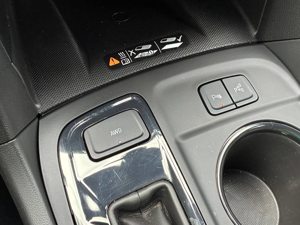 Used 2023 Chevrolet Equinox Premier AWD/4WD image 48