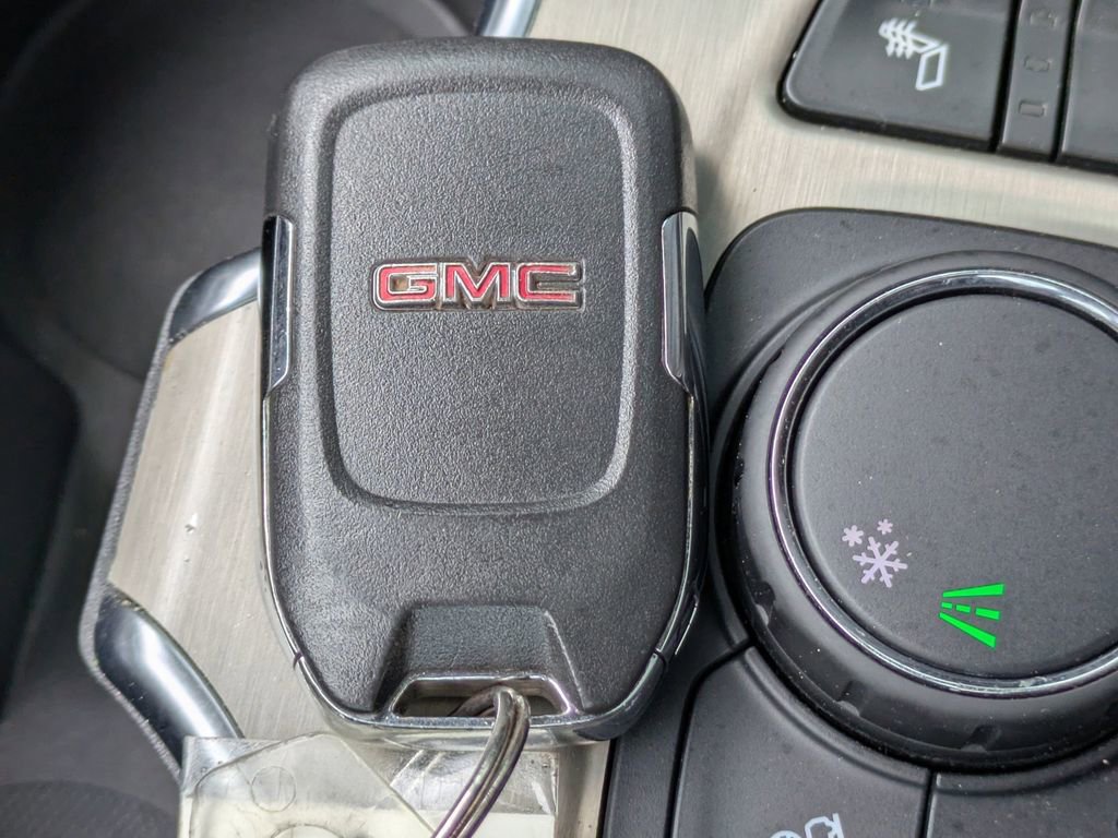 Used 2019 GMC Terrain Denali w/ LPO, 'HIT The Road' Package image 31