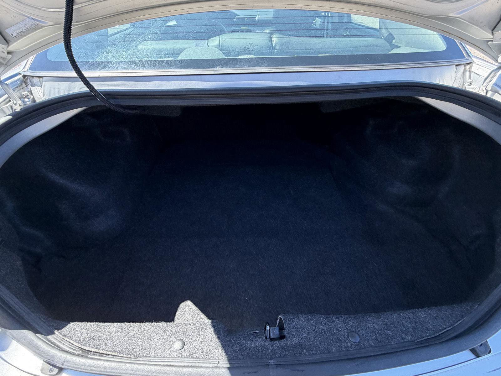 Used 2006 Chrysler Sebring Touring FWD image 24