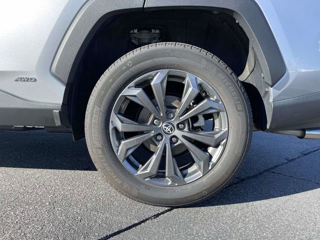 Used 2022 Toyota RAV4 Limited image 9