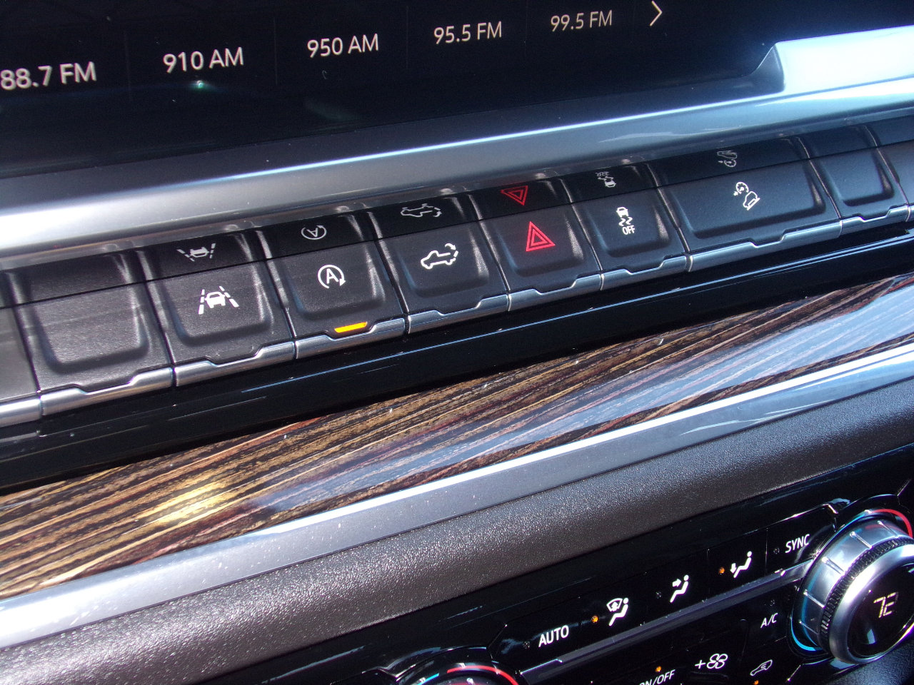 Used 2023 GMC Sierra 1500 Elevation w/ Preferred Package image 25