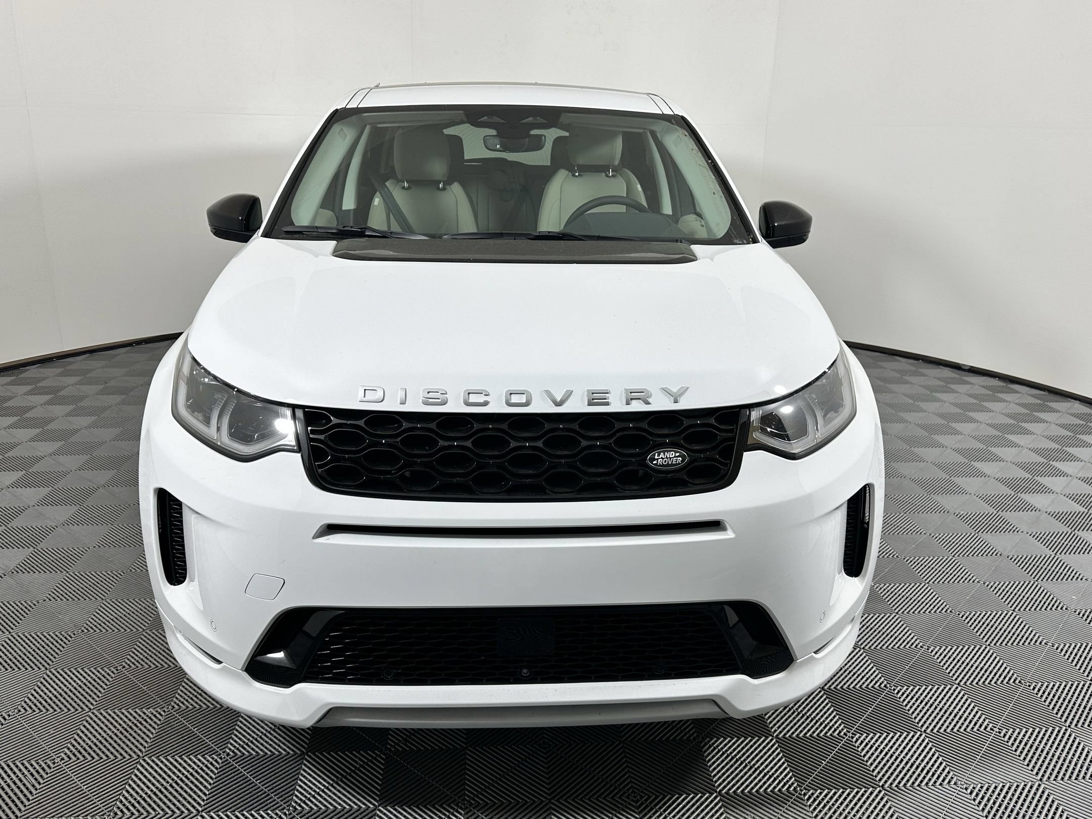 Certified 2025 Land Rover Discovery Sport S AWD/4WD image 5