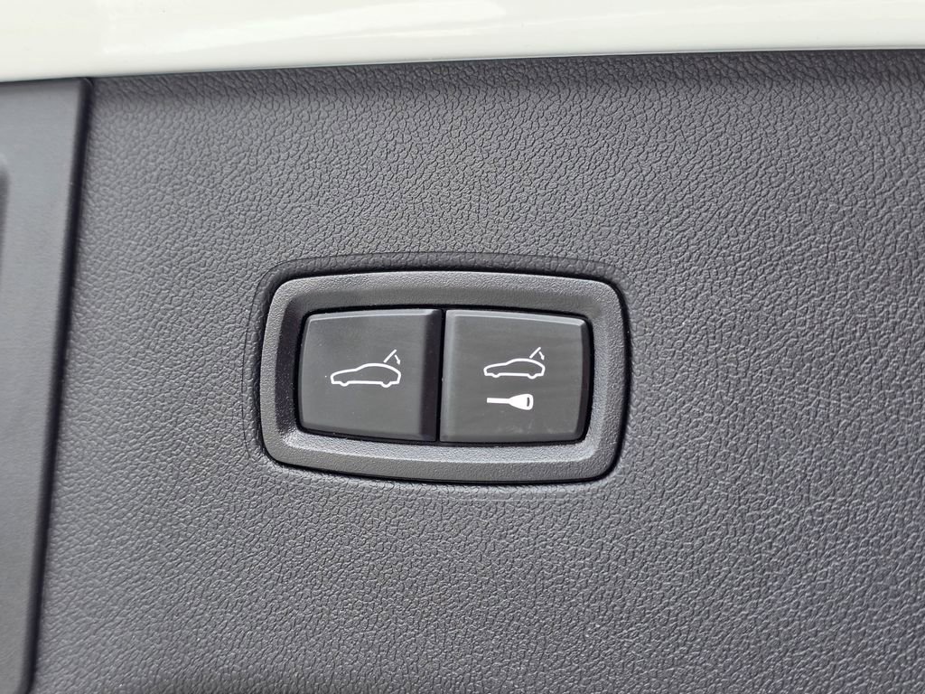 Certified 2024 Porsche Cayenne S image 28