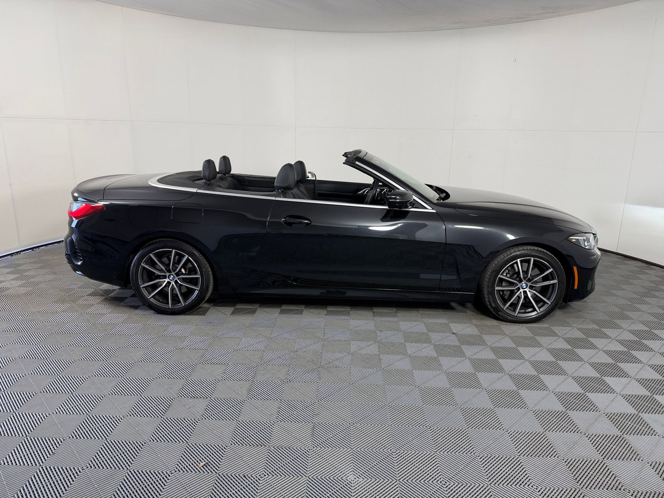 Certified 2025 BMW 430i Convertible RWD image 8