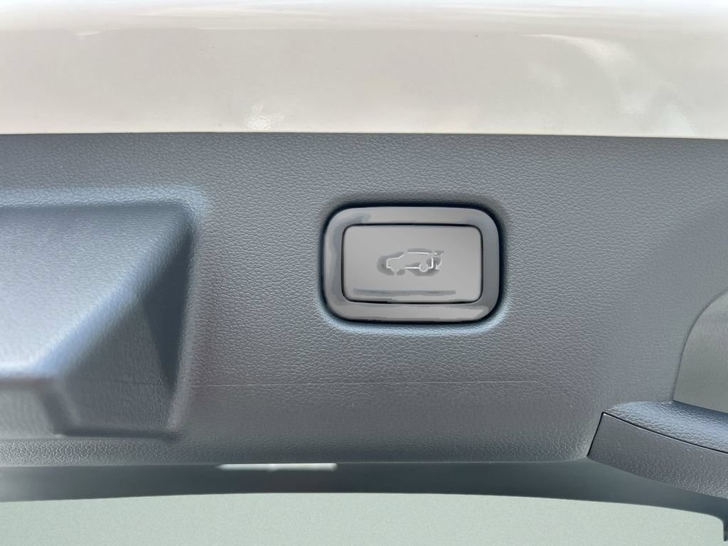 New 2026 Hyundai Kona Limited FWD image 16
