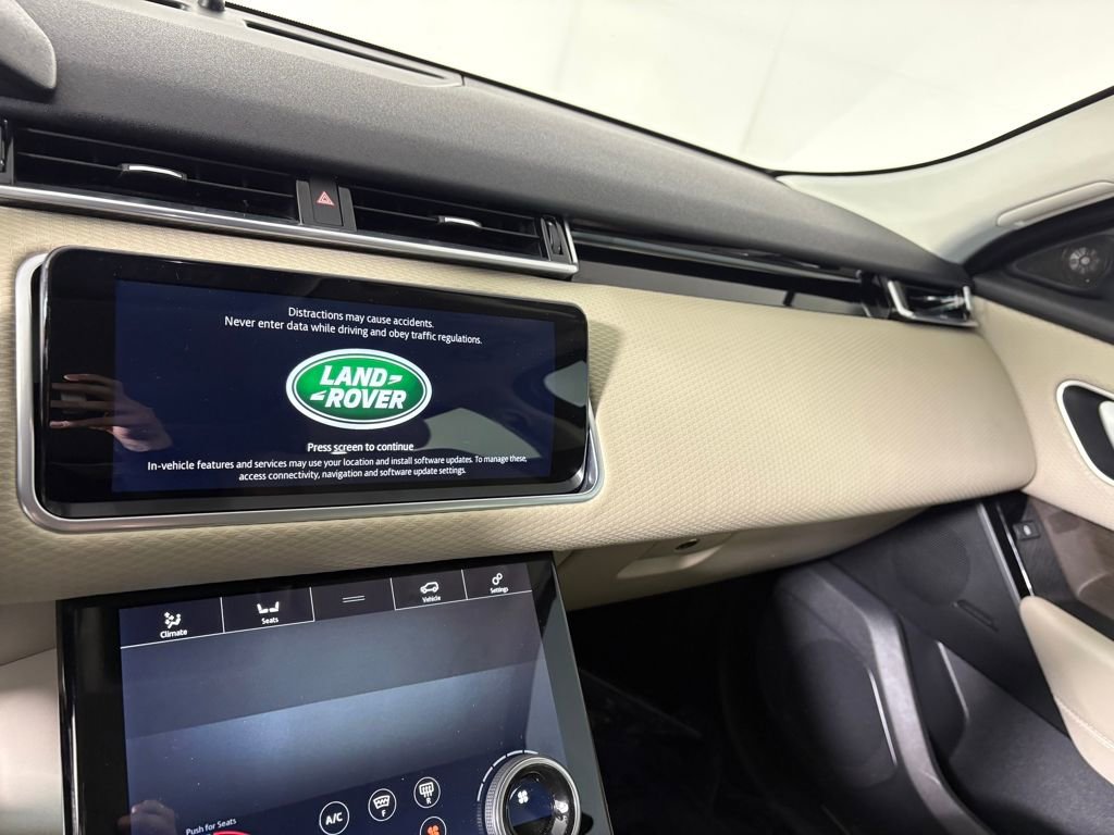 Used 2020 Land Rover Range Rover Velar S image 18
