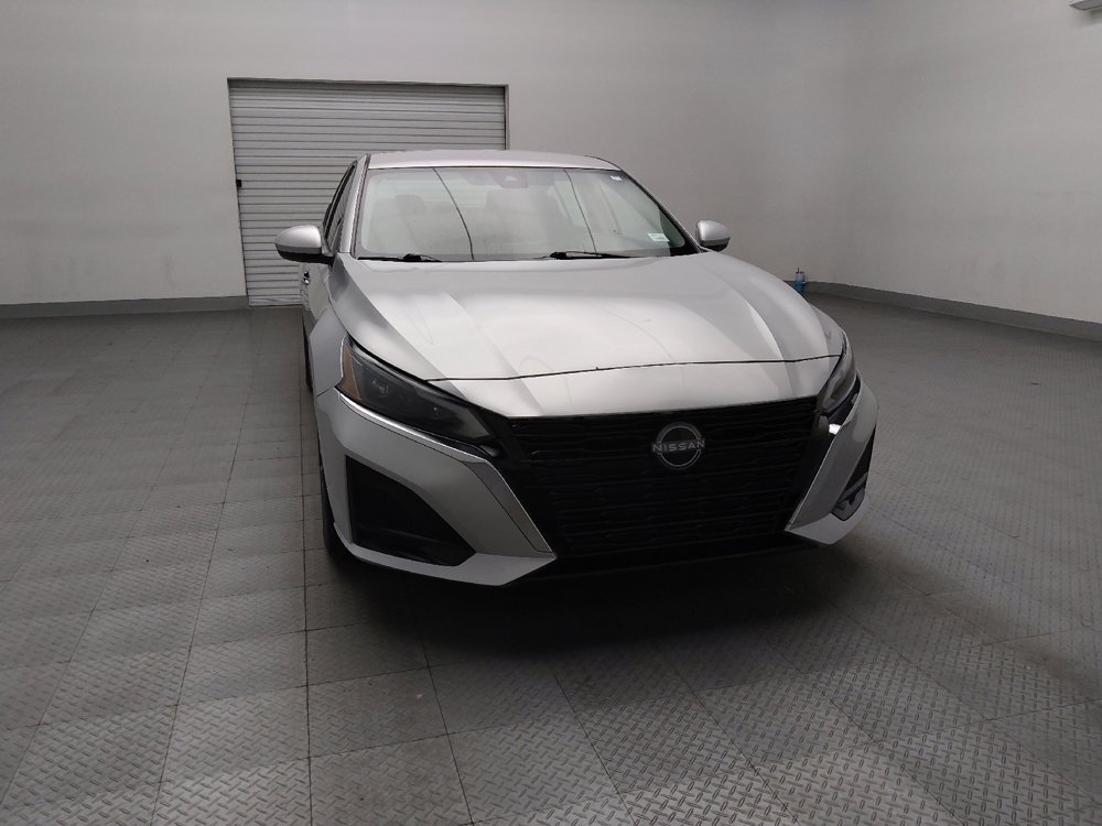 Used 2023 Nissan Altima 2.5 SV image 14