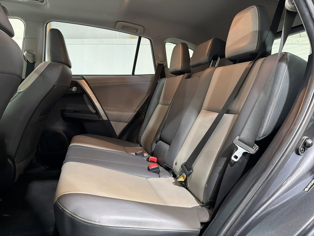 Used 2013 Toyota RAV4 Limited image 29
