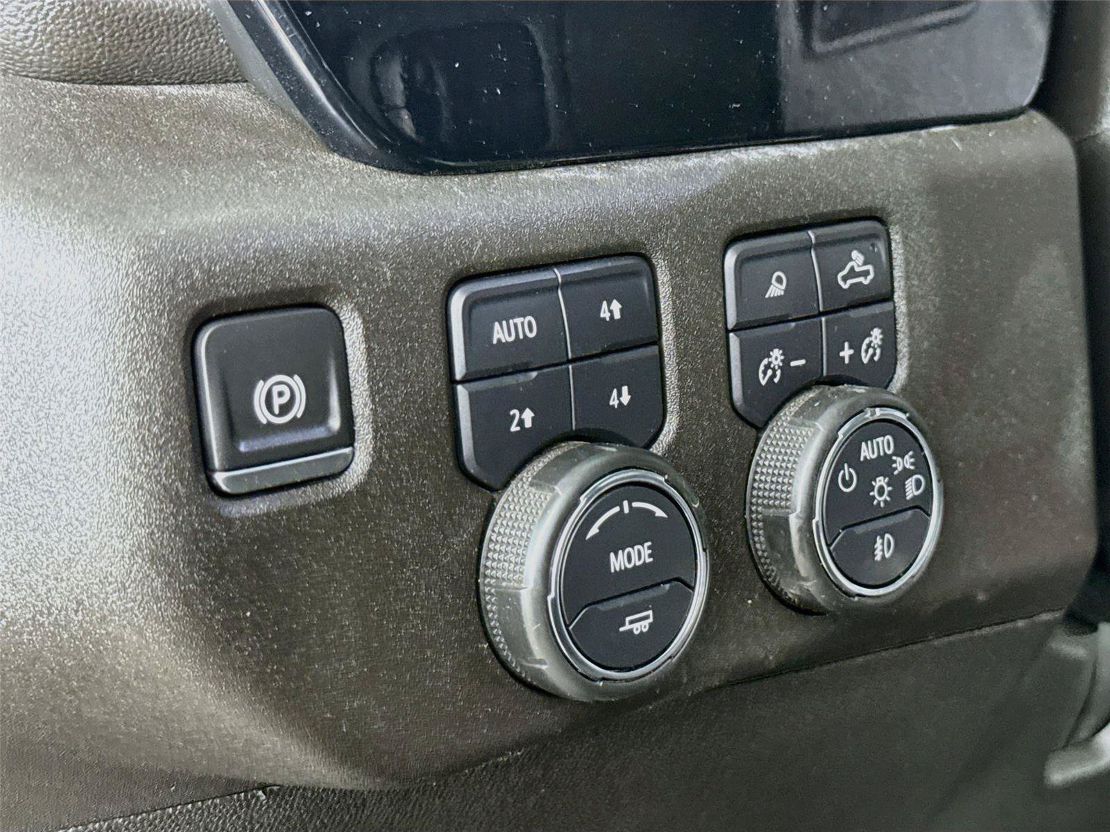 Used 2024 Chevrolet Silverado 2500 LT w/ All Star Edition AWD/4WD image 12