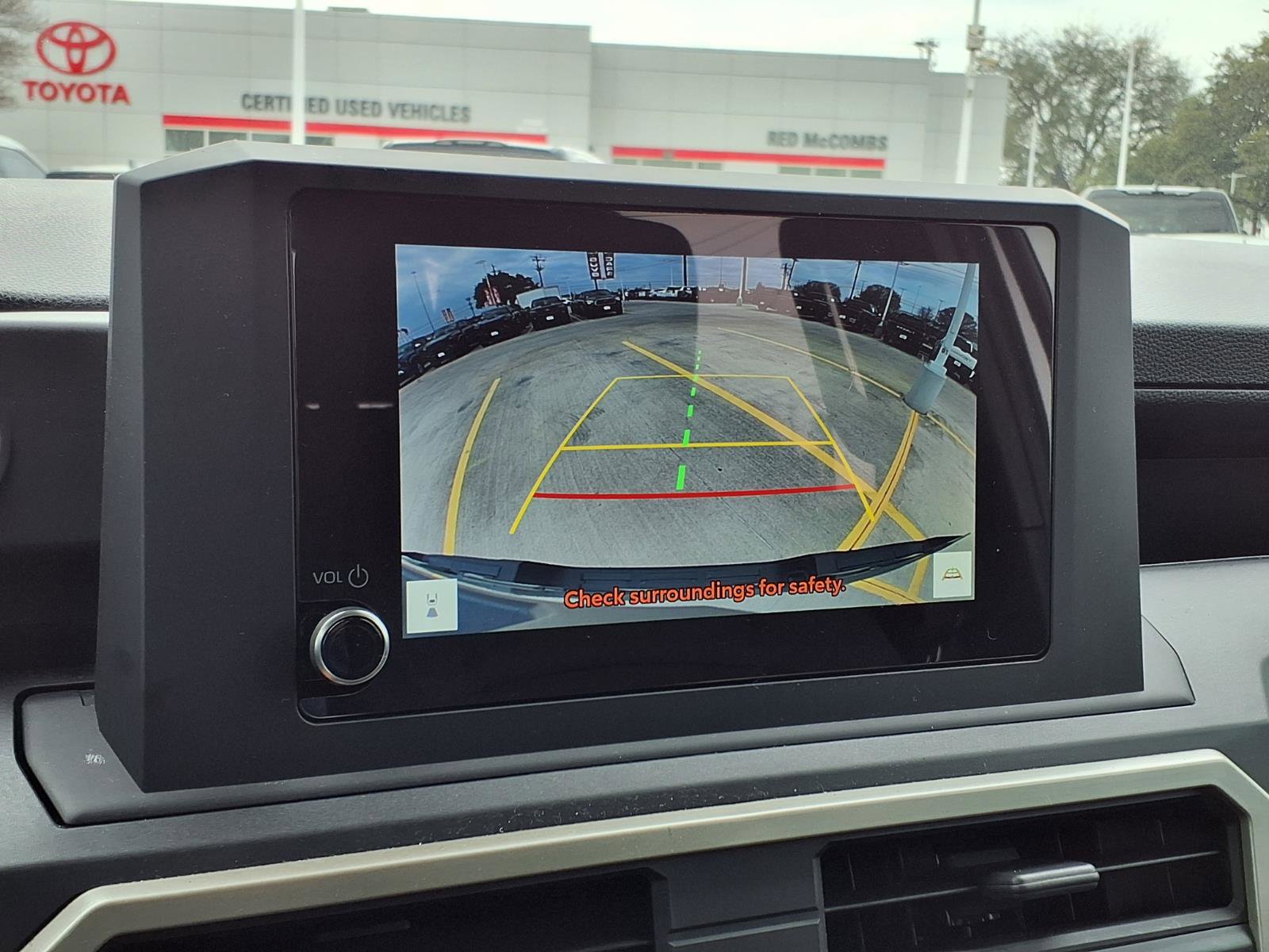 Used 2025 Toyota Tacoma SR image 15