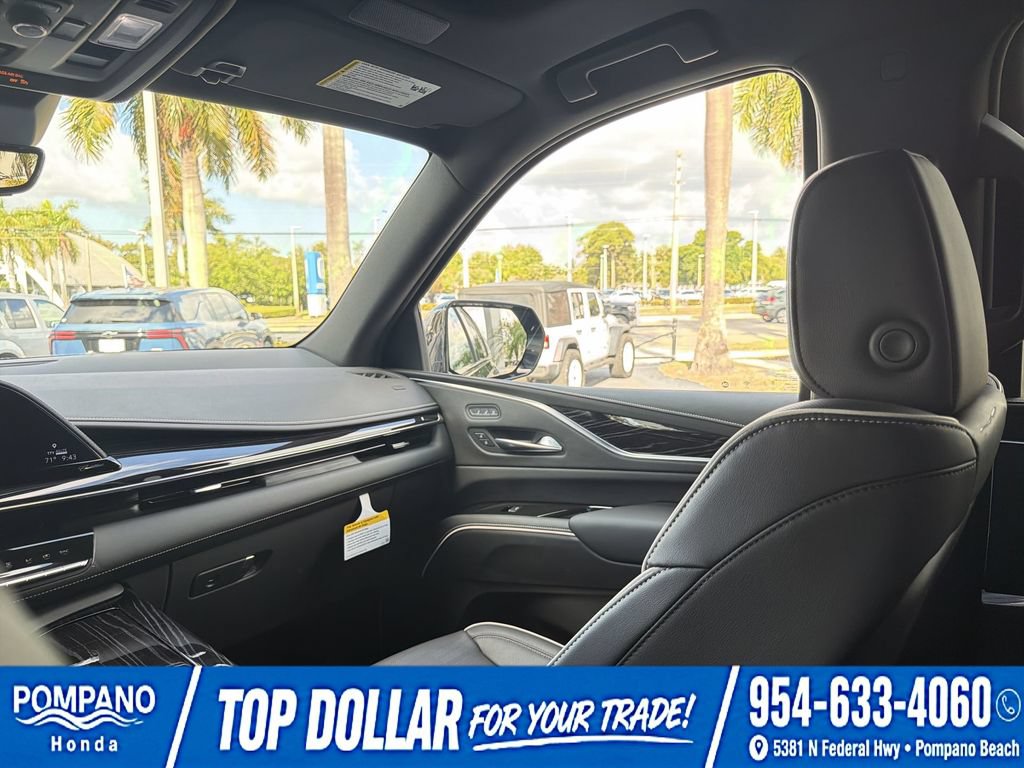 Used 2023 Cadillac Escalade Sport AWD/4WD image 13