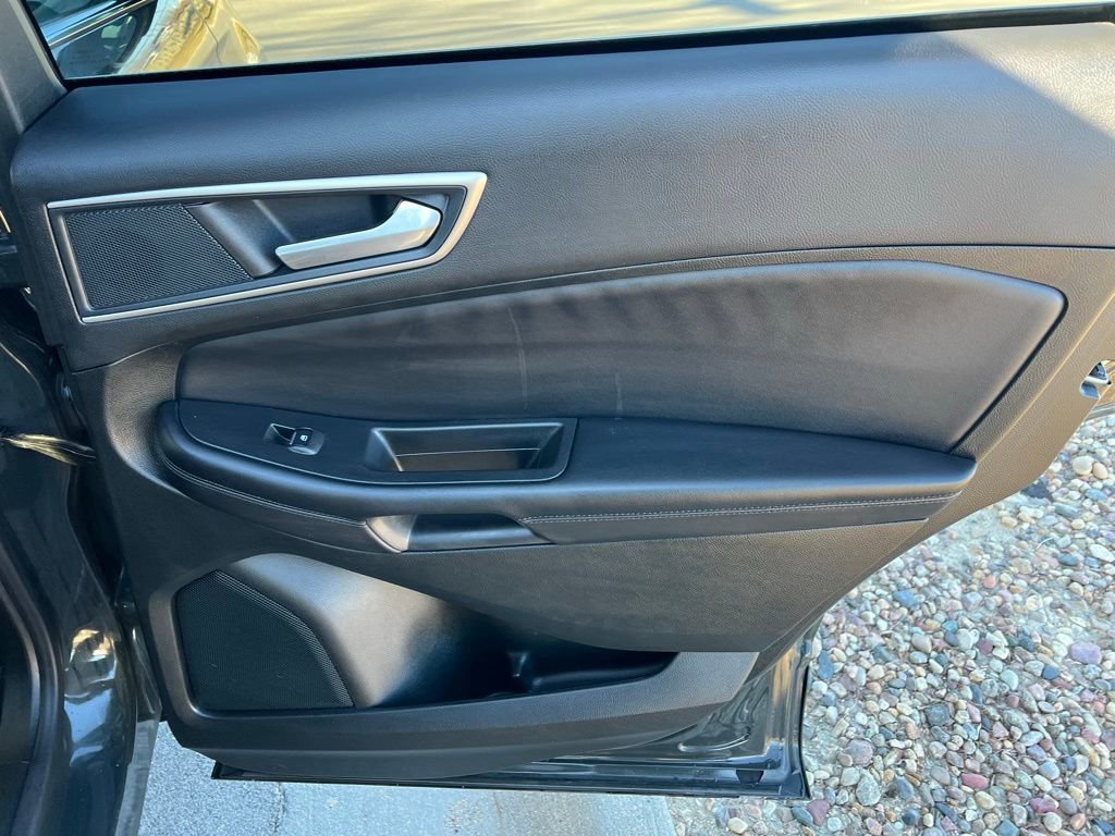 Used 2023 Ford Edge SEL w/ Convenience Package image 24