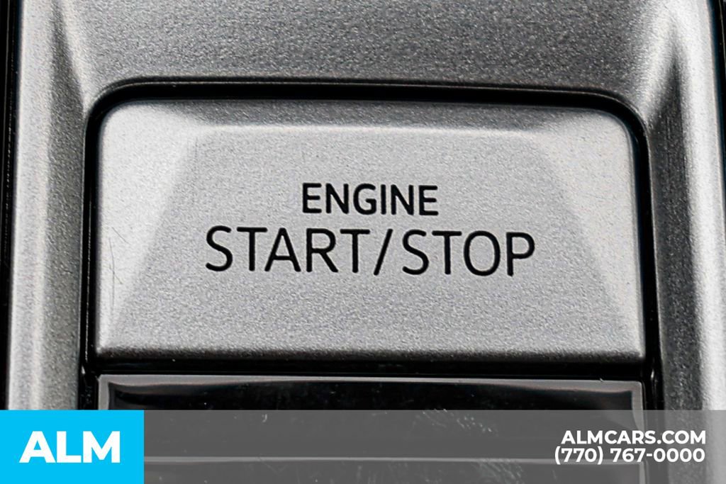 Used 2025 Volkswagen Atlas SE image 50