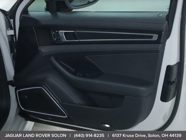 Used 2023 Porsche Panamera 4 image 37