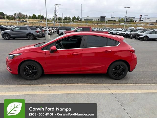 Used 2018 Chevrolet Cruze LT FWD image 4