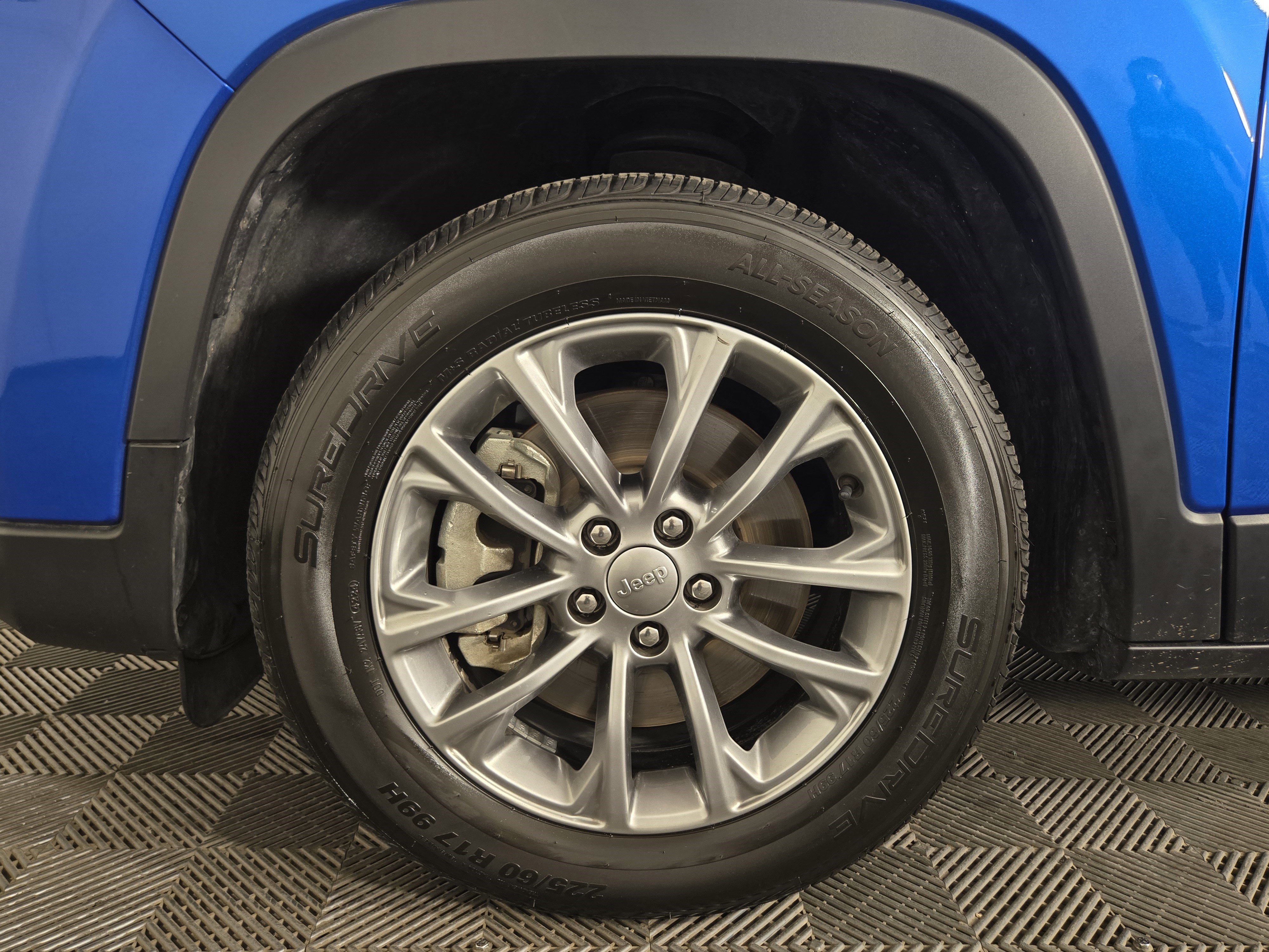 Used 2022 Jeep Cherokee Latitude Lux FWD image 33