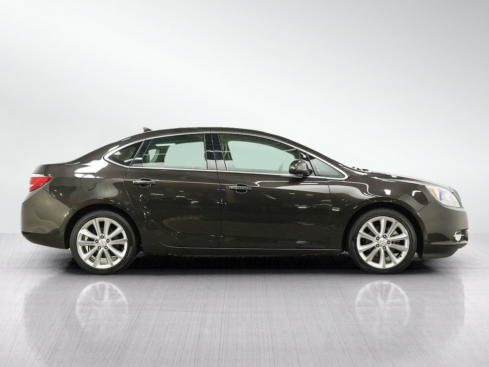 Used 2014 Buick Verano FWD image 6