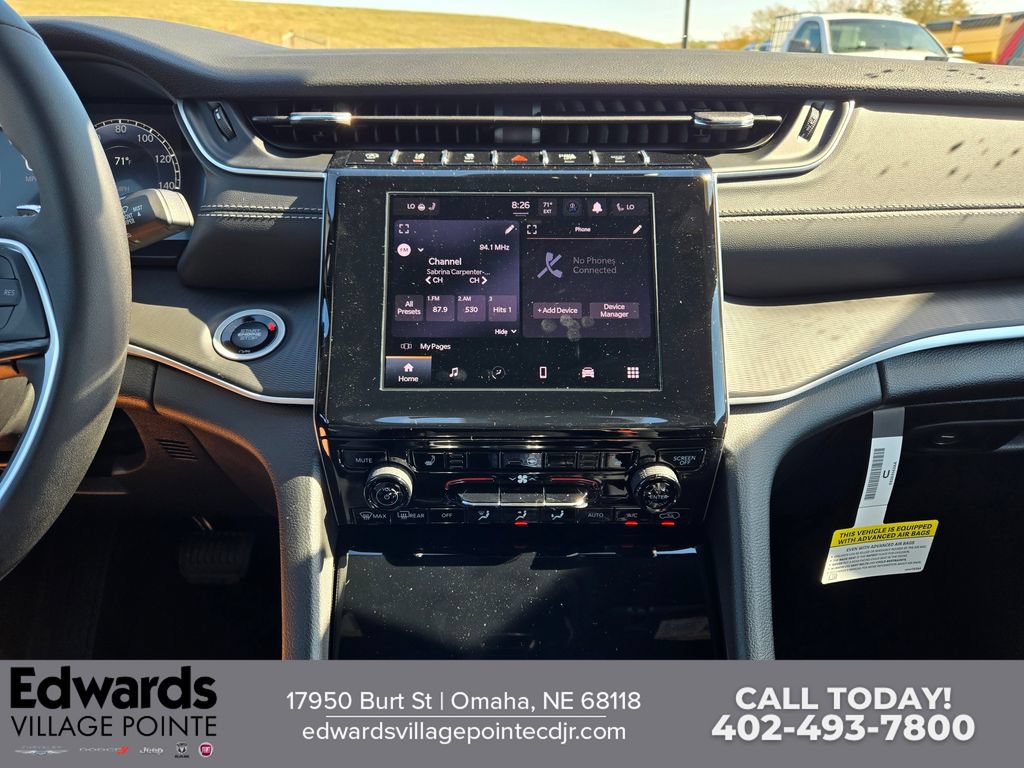 New 2025 Jeep Grand Cherokee Altitude AWD/4WD image 19