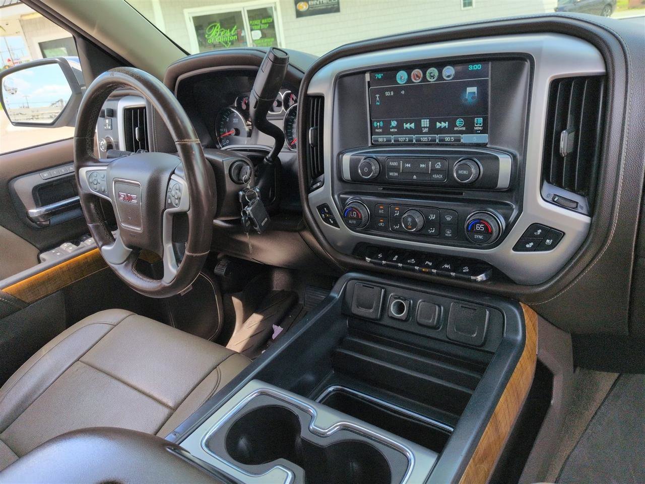 Used 2018 GMC Sierra 1500 SLT AWD/4WD image 34