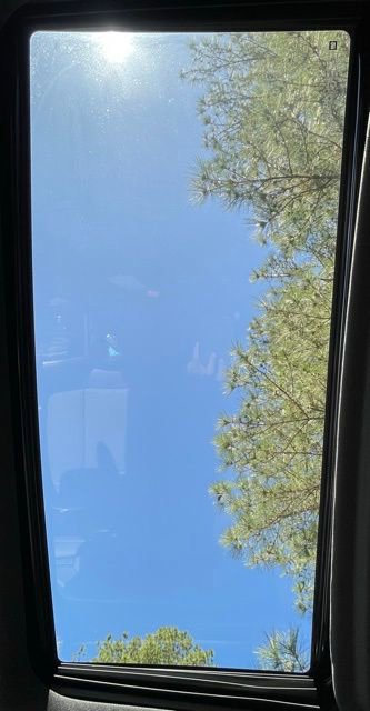 Used 2024 Chevrolet Colorado ZR2 w/ ZR2 Convenience Package III image 25