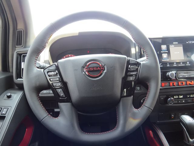 Used 2025 Nissan Frontier PRO-4X AWD/4WD image 19