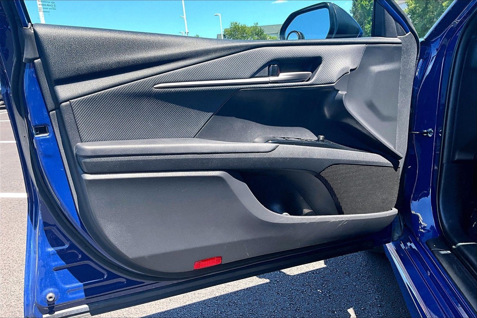 Used 2025 Toyota Camry SE w/ Convenience Package FWD image 22