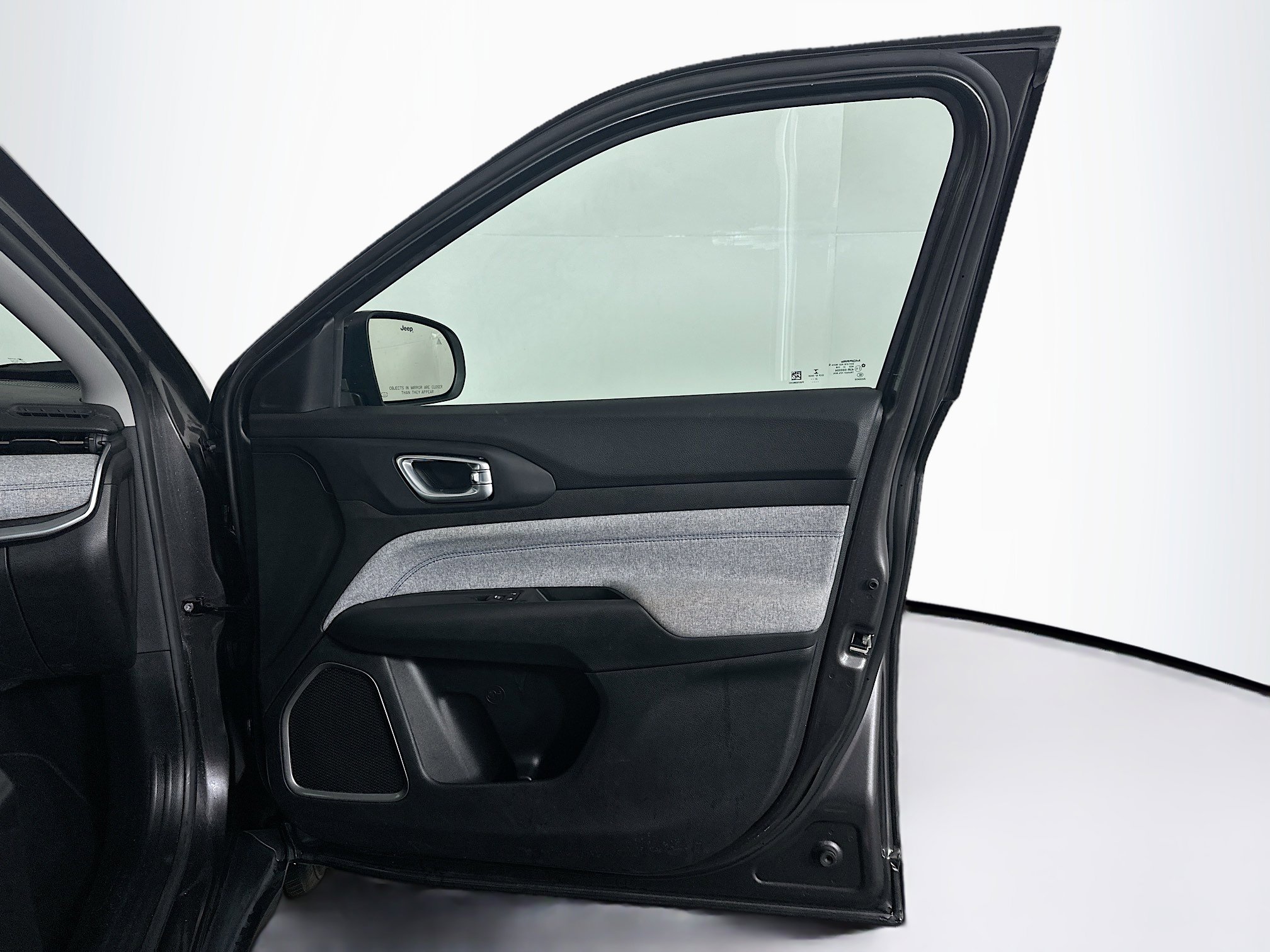 Used 2022 Jeep Compass Latitude image 30