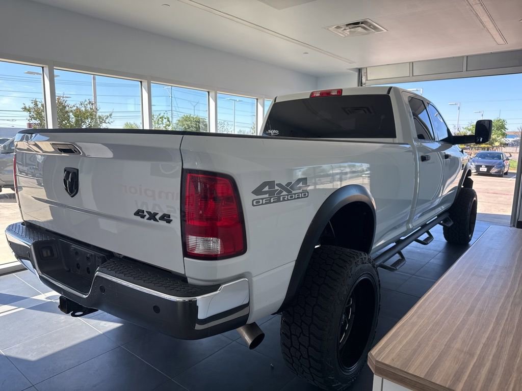 Used 2018 RAM 2500 Tradesman w/ Chrome Appearance Group image 4
